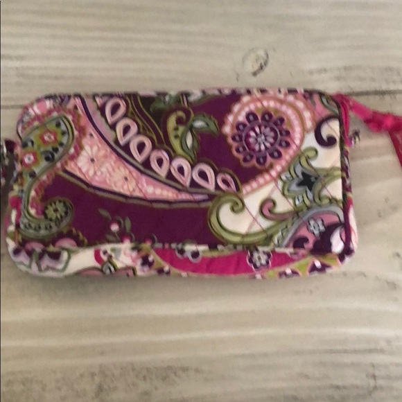 Vera Bradley Wrislet - Picture 3 of 4